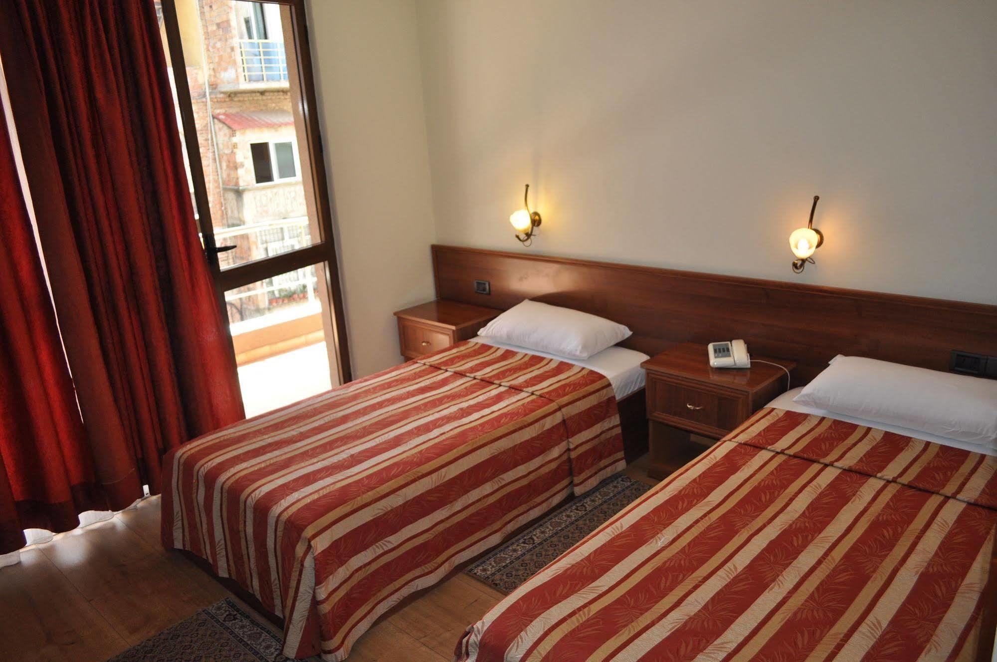 Hotel Broadway 4*